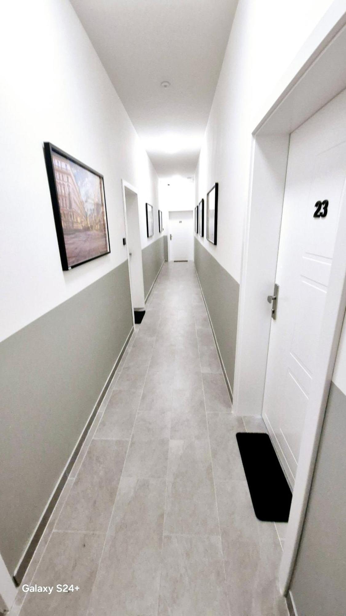 Appartement Moderne Mit Klima, Perfekter Anbindung Ins Zentrum Und Kostenlose Parkplaetze! *