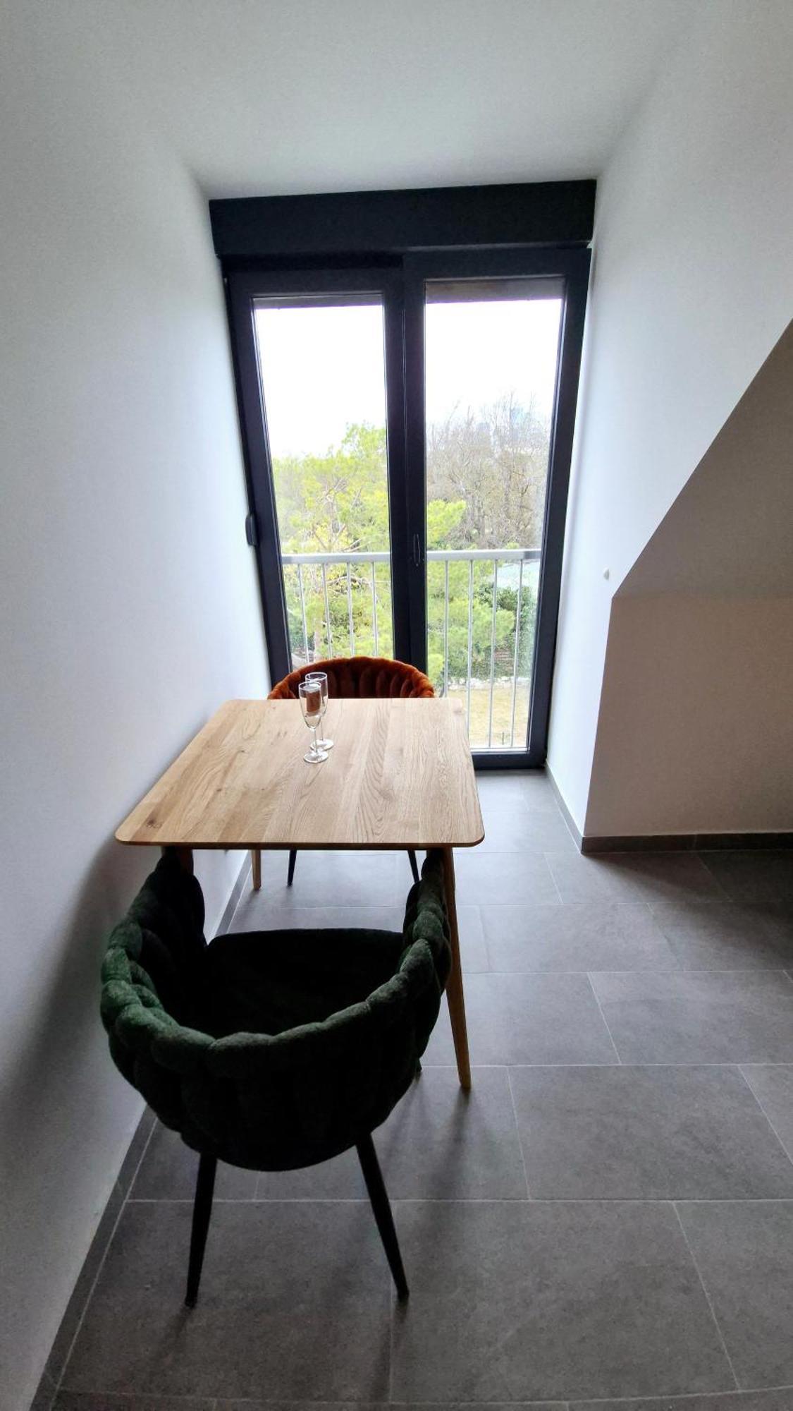 Appartement Moderne Mit Klima, Perfekter Anbindung Ins Zentrum Und Kostenlose Parkplaetze!