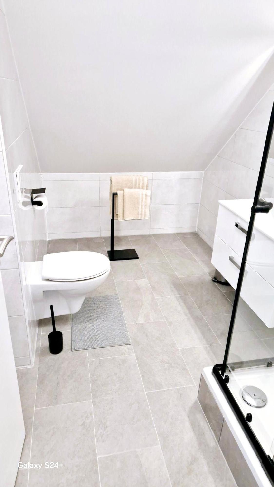 Moderne Mit Klima, Perfekter Anbindung Ins Zentrum Und Kostenlose Parkplaetze! Apartment Wien