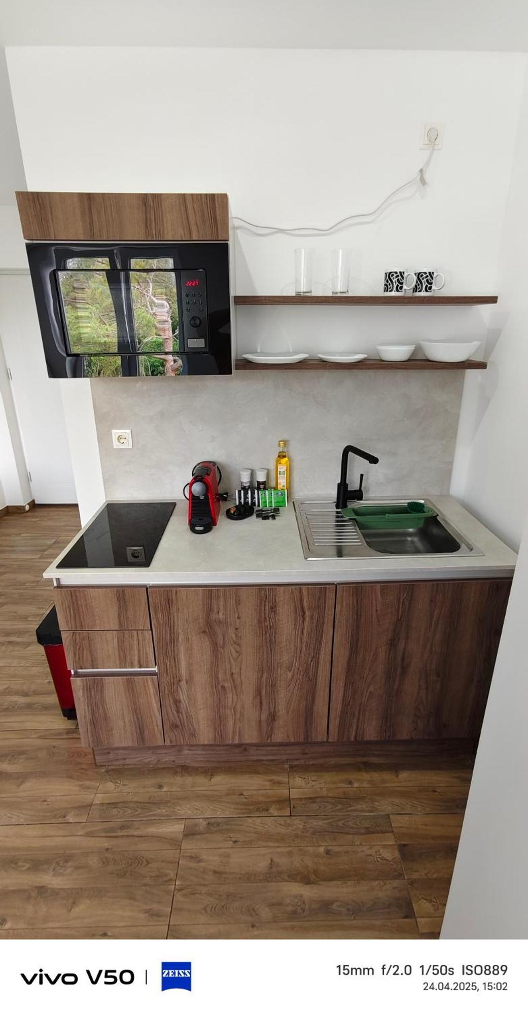 Moderne Mit Klima, Perfekter Anbindung Ins Zentrum Und Kostenlose Parkplaetze! *